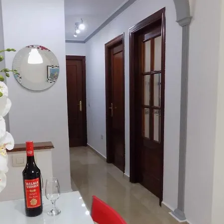 Apartment La Farola Centro De Con Parking 445 Max Malaga